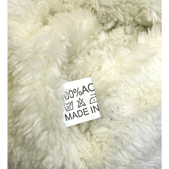 NWOT! Redess Kids Gray Beanie - Picture 3 of 4